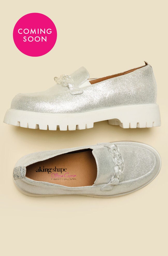 Orthotic Chunky Chain Loafer