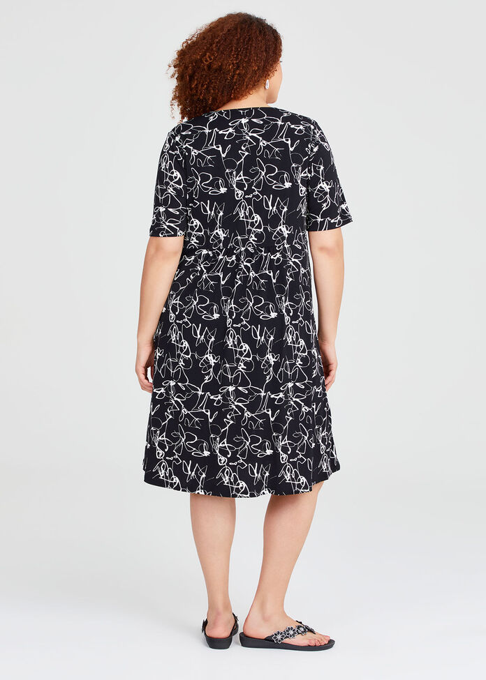 Plus Size Floral Empire Waist Dress | Black & White