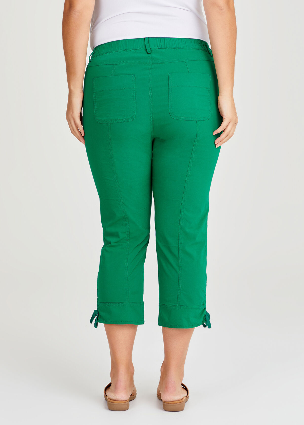 Women's three quarter cargo pants hot sale