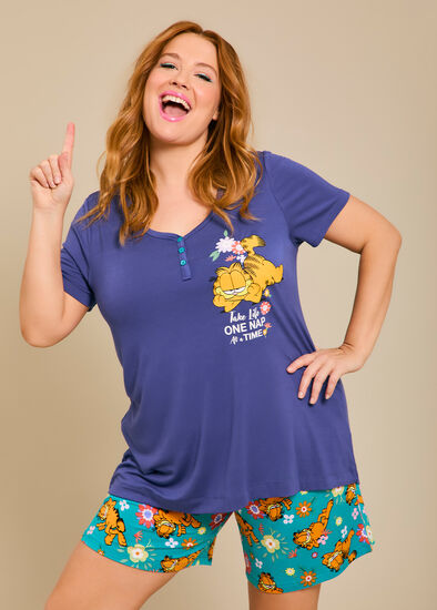 Plus Size Garfield Nap Pyjama Top