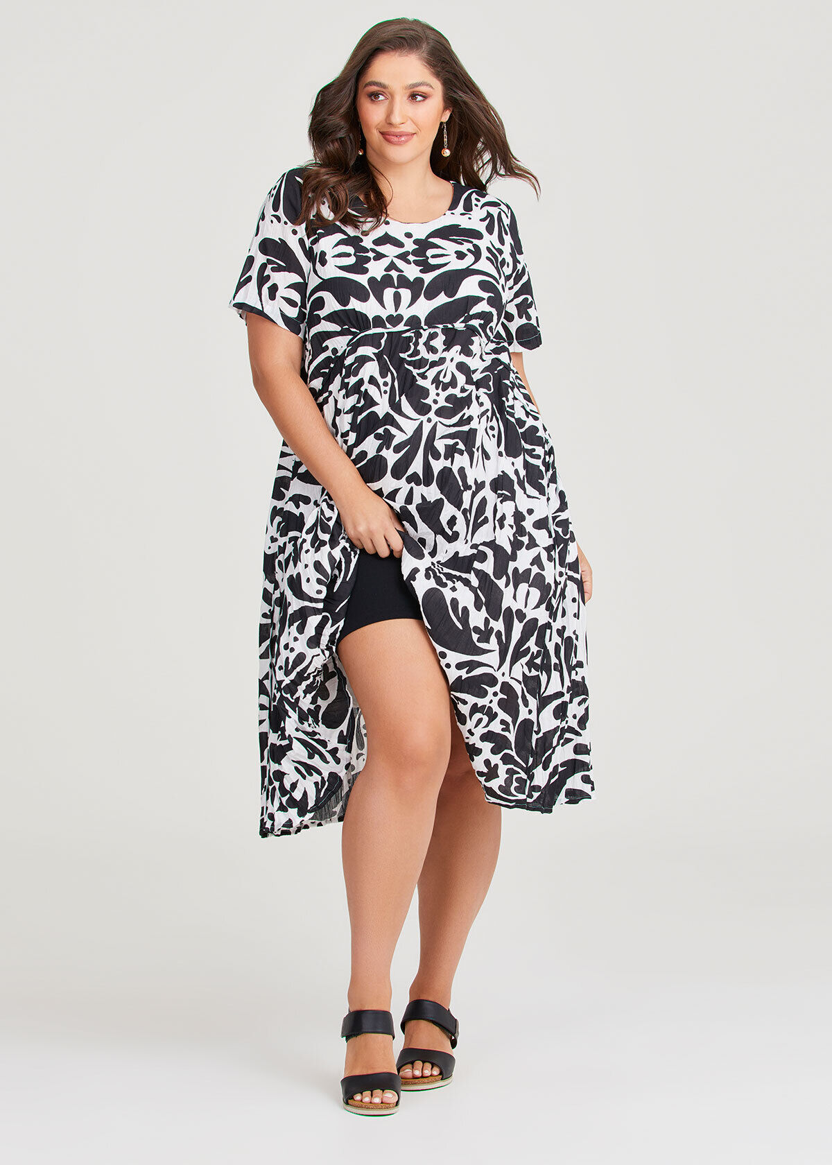Shop Plus Size Cotton Gauze Favourite Dress in Black Taking Shape AU