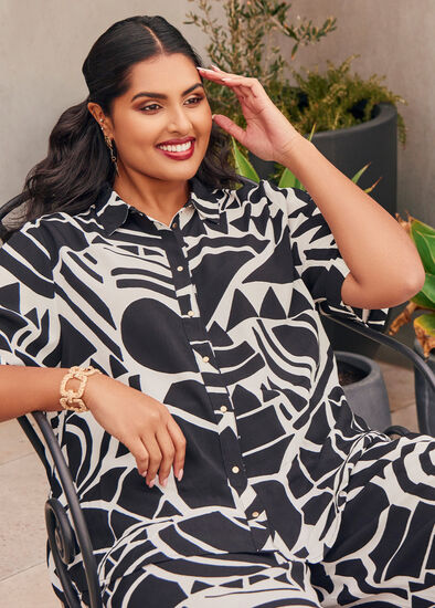 Plus Size Natural Graphic Print Shirt
