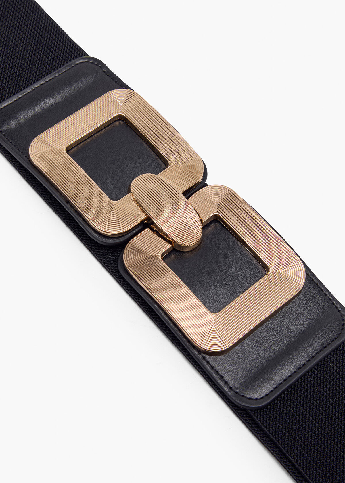 Elastic clip belt clearance