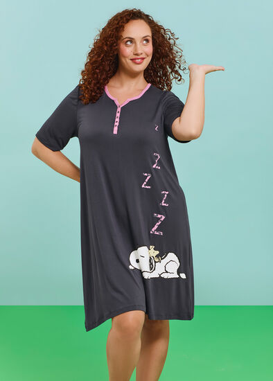 Plus Size Peanuts Sleepy Nightie