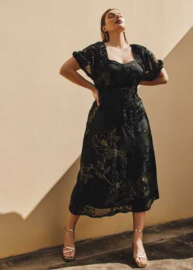 Plus Size Gold Leaf Velvet Maxi Dress