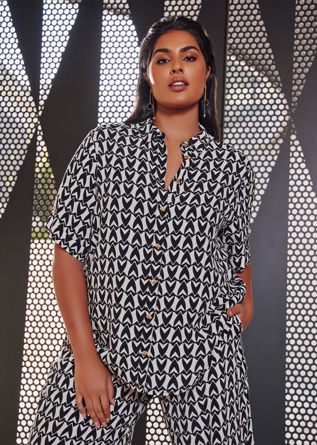 Plus size tiger print shirt deals