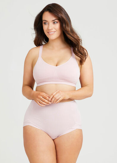 100 Years of Underwear // The Changing Plus Size Shape from