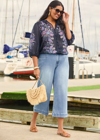 Plus Size Twilight Garden Outfit