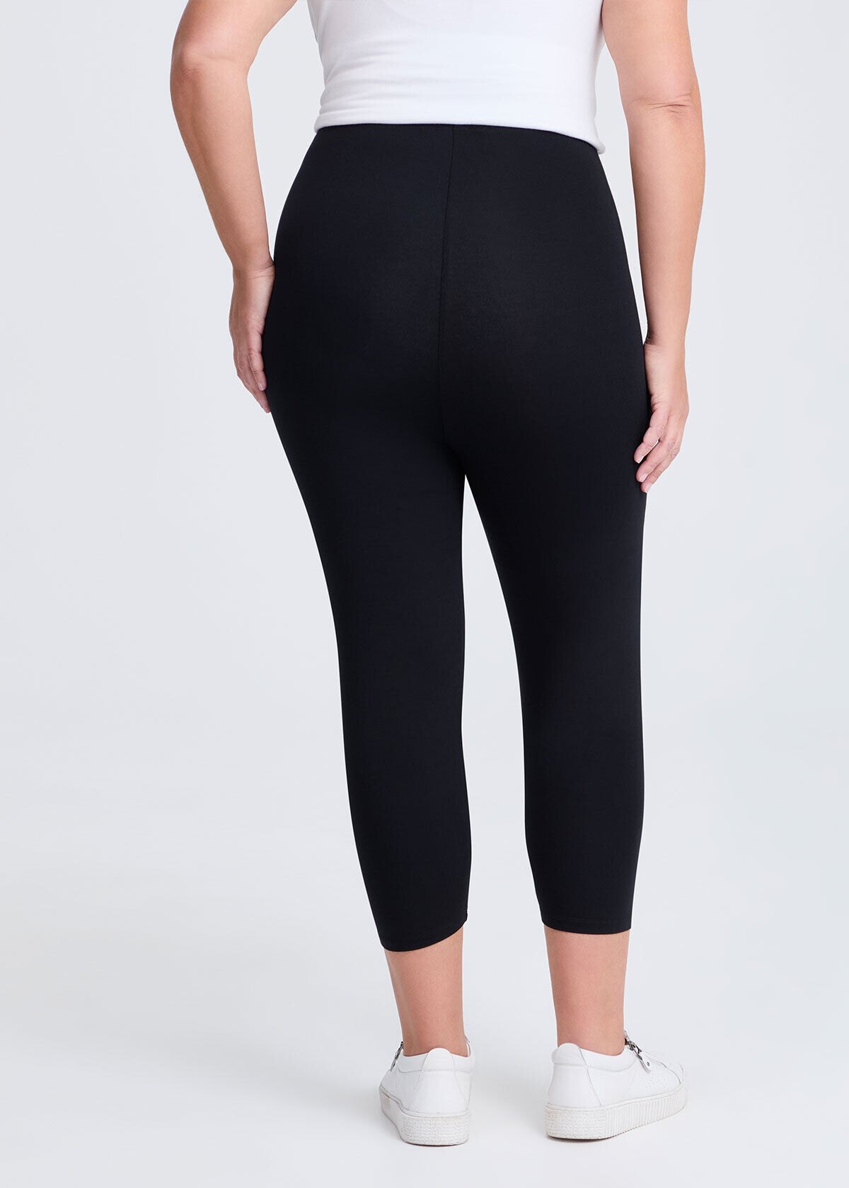 Plus Size Bamboo Breezy 7/8 Legging in Black | Taking Shape NZ