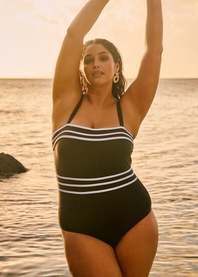 Plus Size Essential Contrast Bind Swimsuit