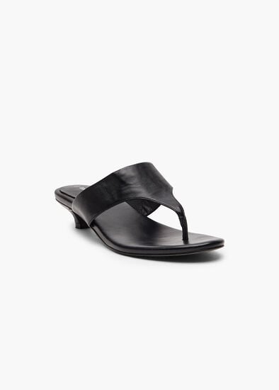Toe Post Kitten Heel