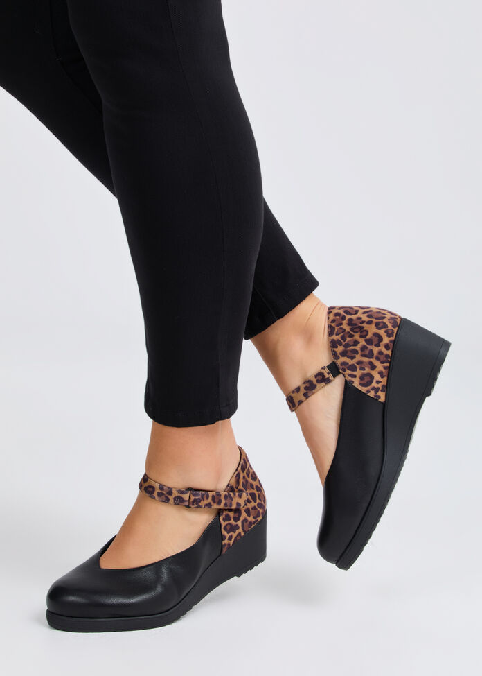 Orthotic Adjustable Court Shoe, , hi-res