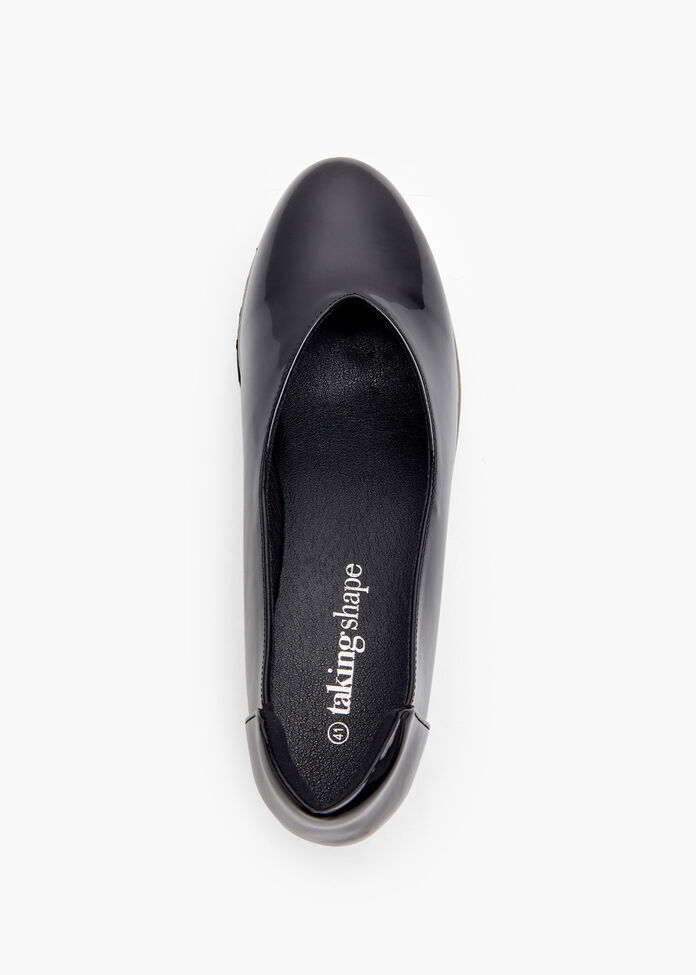 Shop Plus Size Wedge Patent Court Shoe in Black | Taking Shape AU
