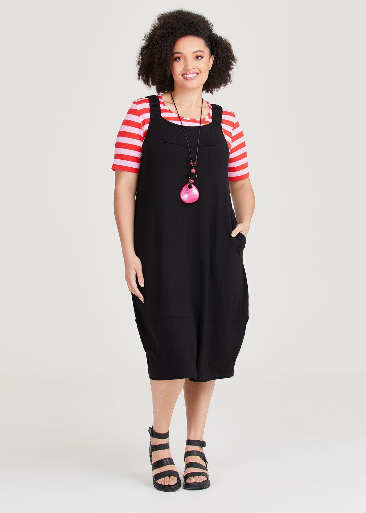 Black pinafore hotsell dress size 22