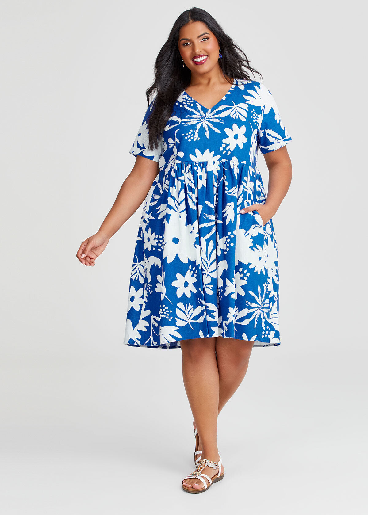 Plus size cocktail dress with pockets sales