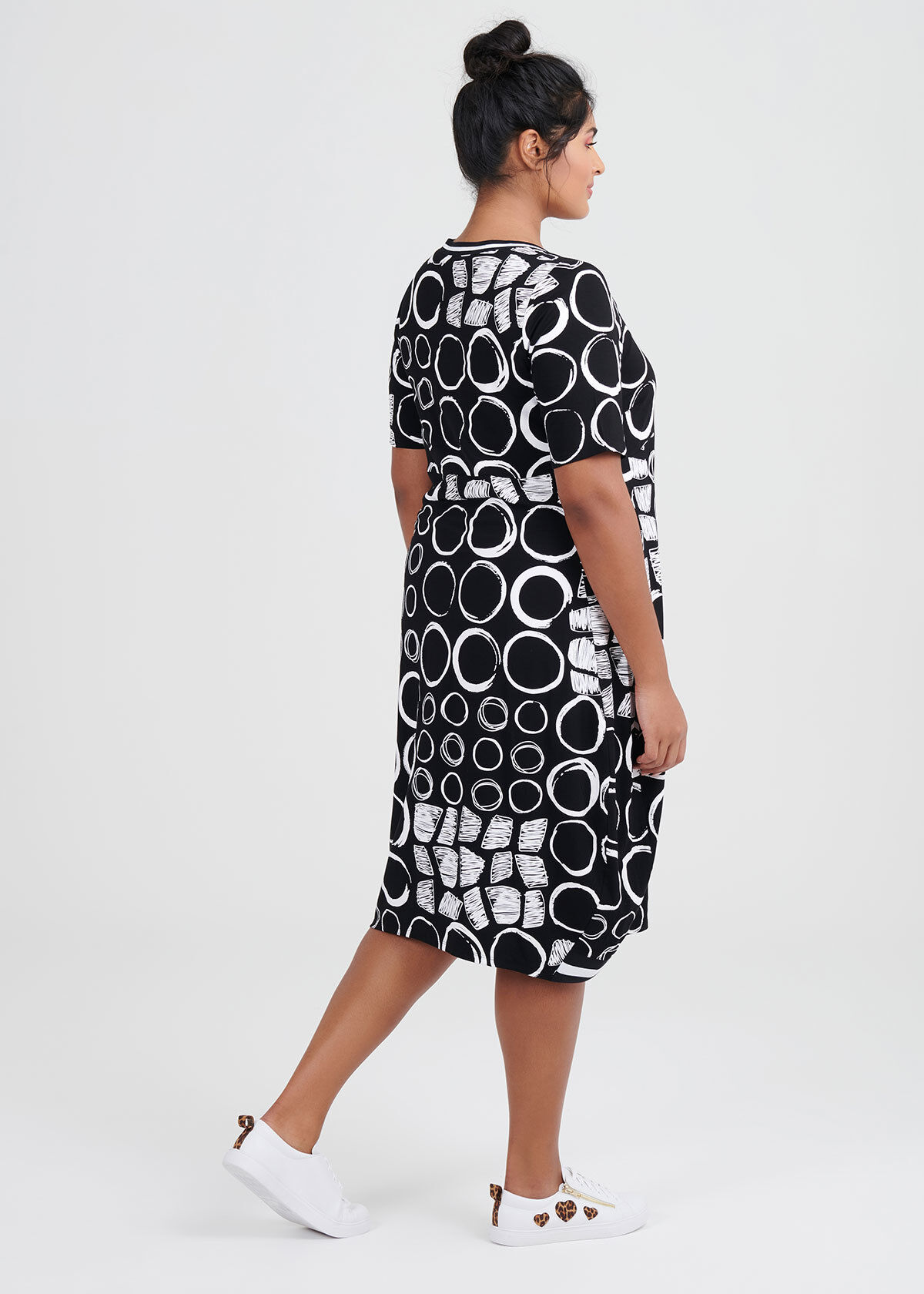 Hot for best sale the spot dress