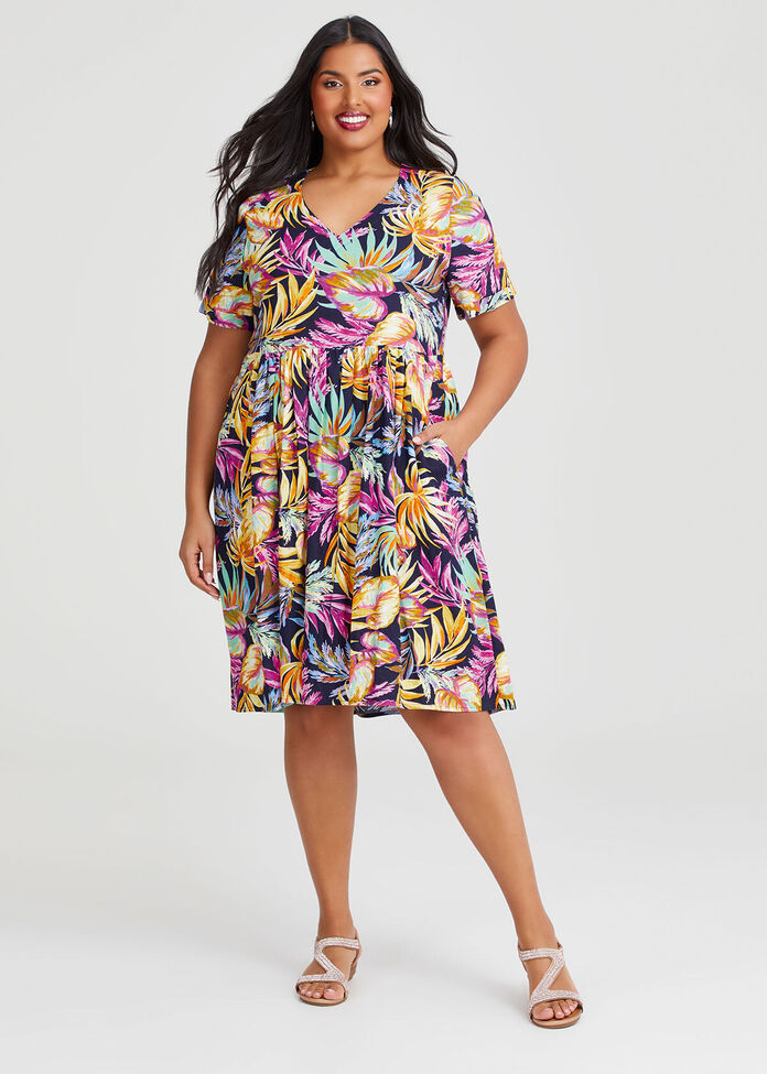 Plus Size Natural Holiday Pocket Dress in Foliage | Taking Shape NZ Plus Size Natural Holiday Pocket Dress in Foliage | Taking Shape NZ