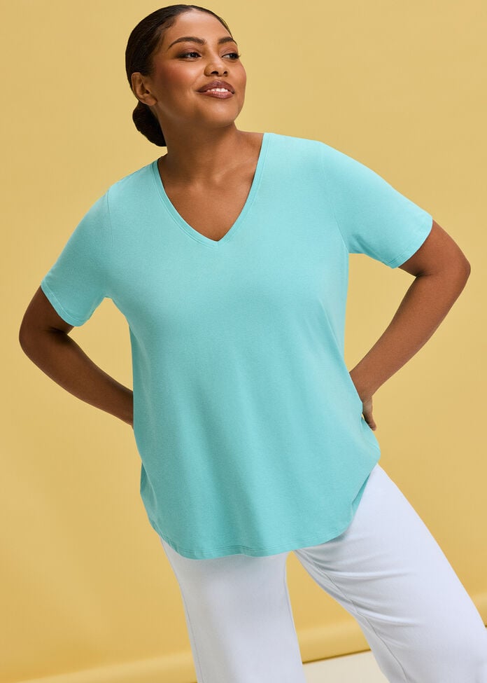 Good Earth Australian Cotton V-neck T-shirt, , hi-res