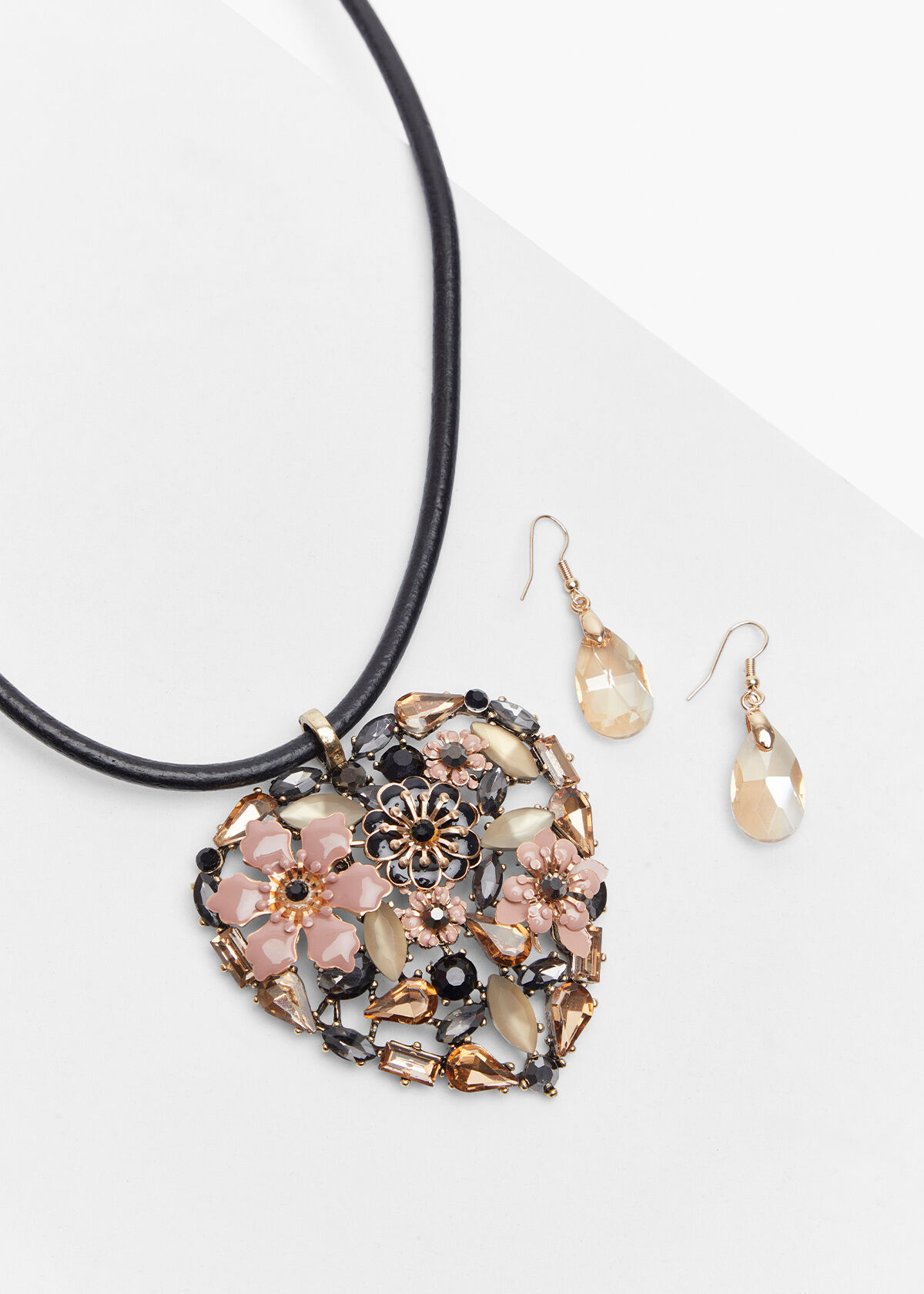 Shop Jewel Heart Necklace in Multi | Accessories | Taking Shape AU