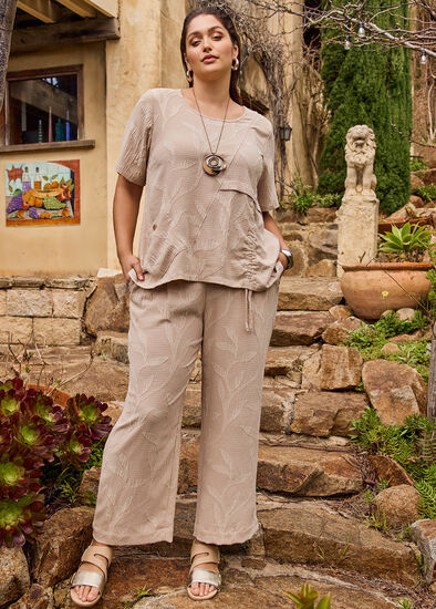 Plus Size Jacquard Wide Leg Pant