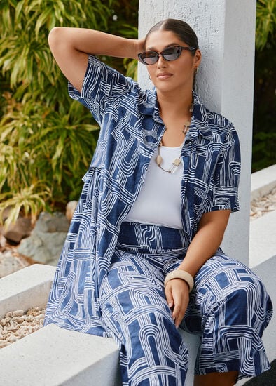 Plus Size Linen Blend Cassie Geo Shirt