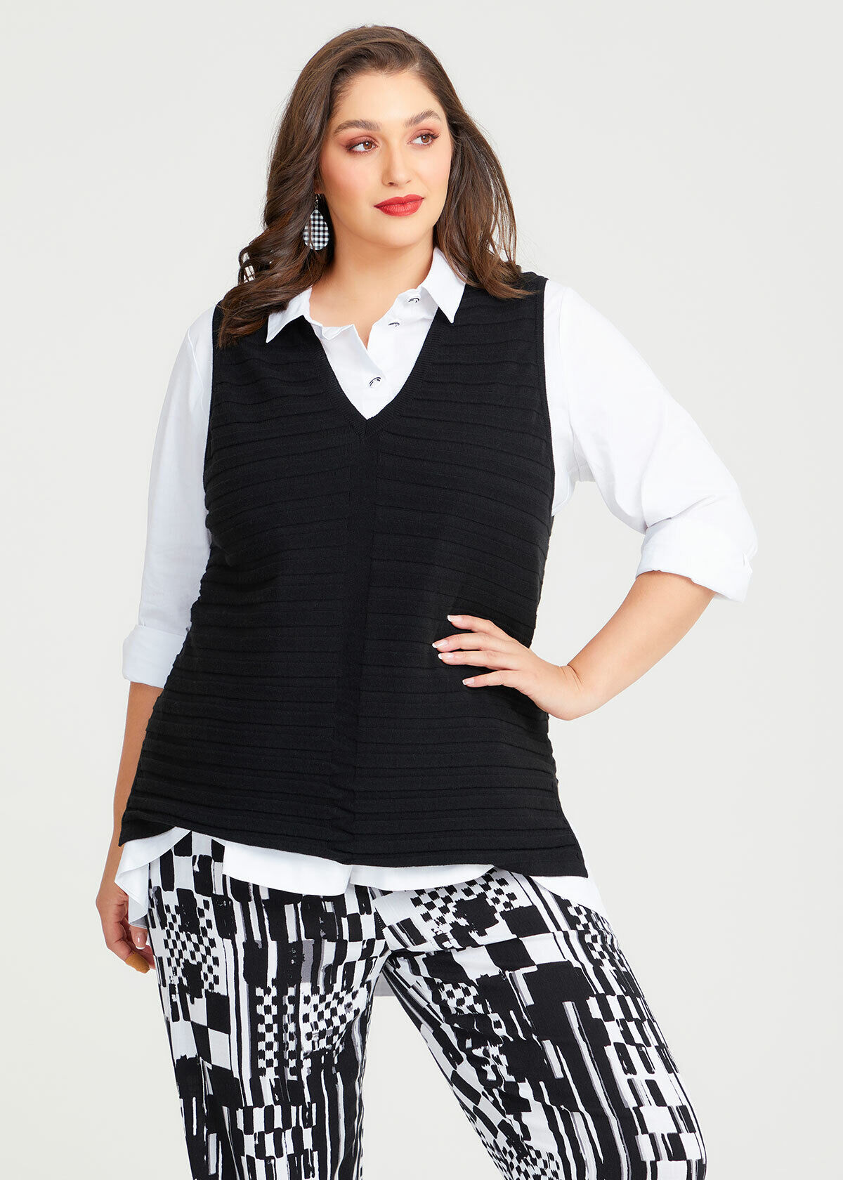 Black sweater vest deals women s plus size