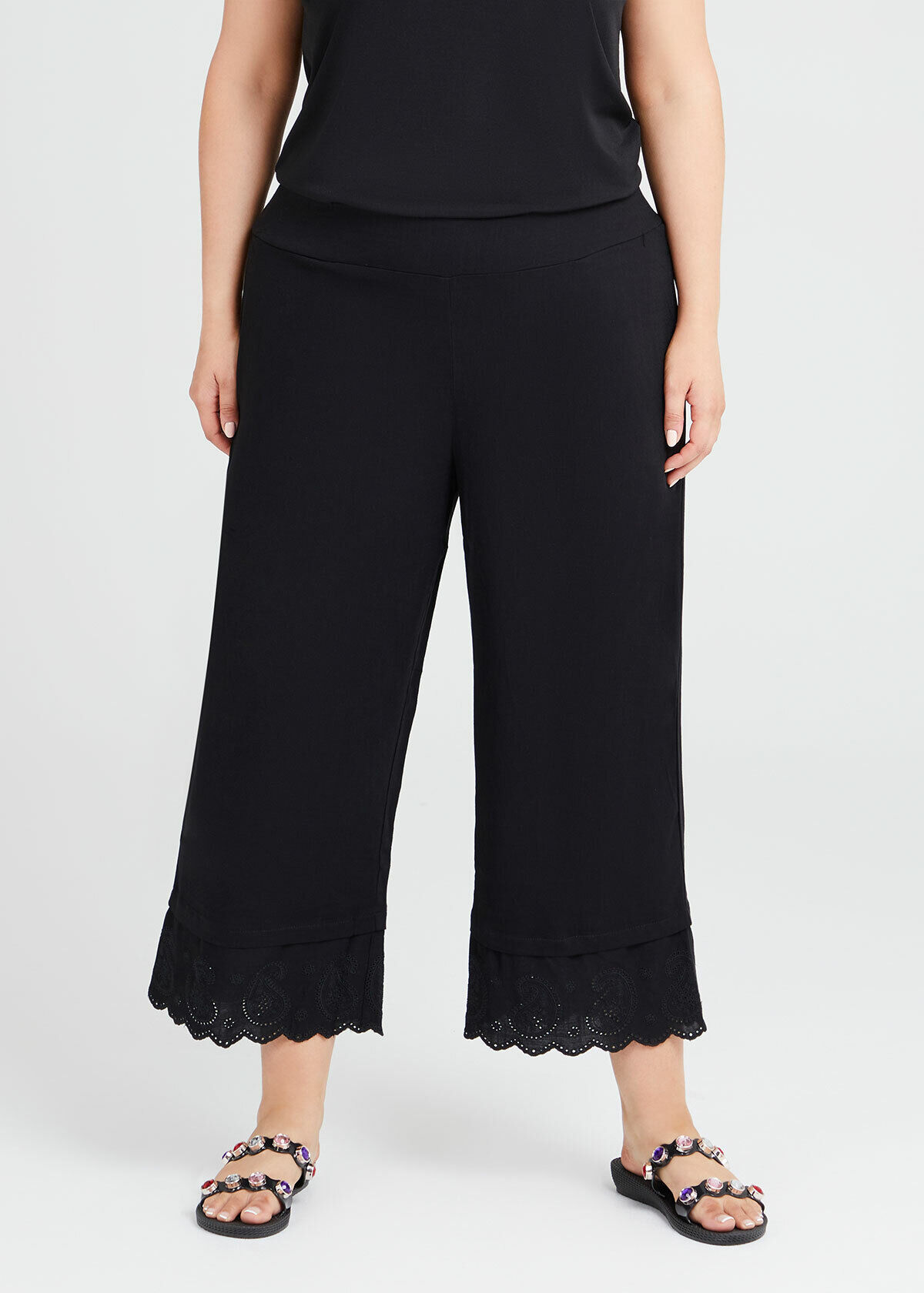 Natural Crop Pant With Lace Hem in 