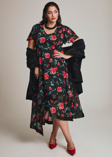 Plus Size Rose Event Outfit