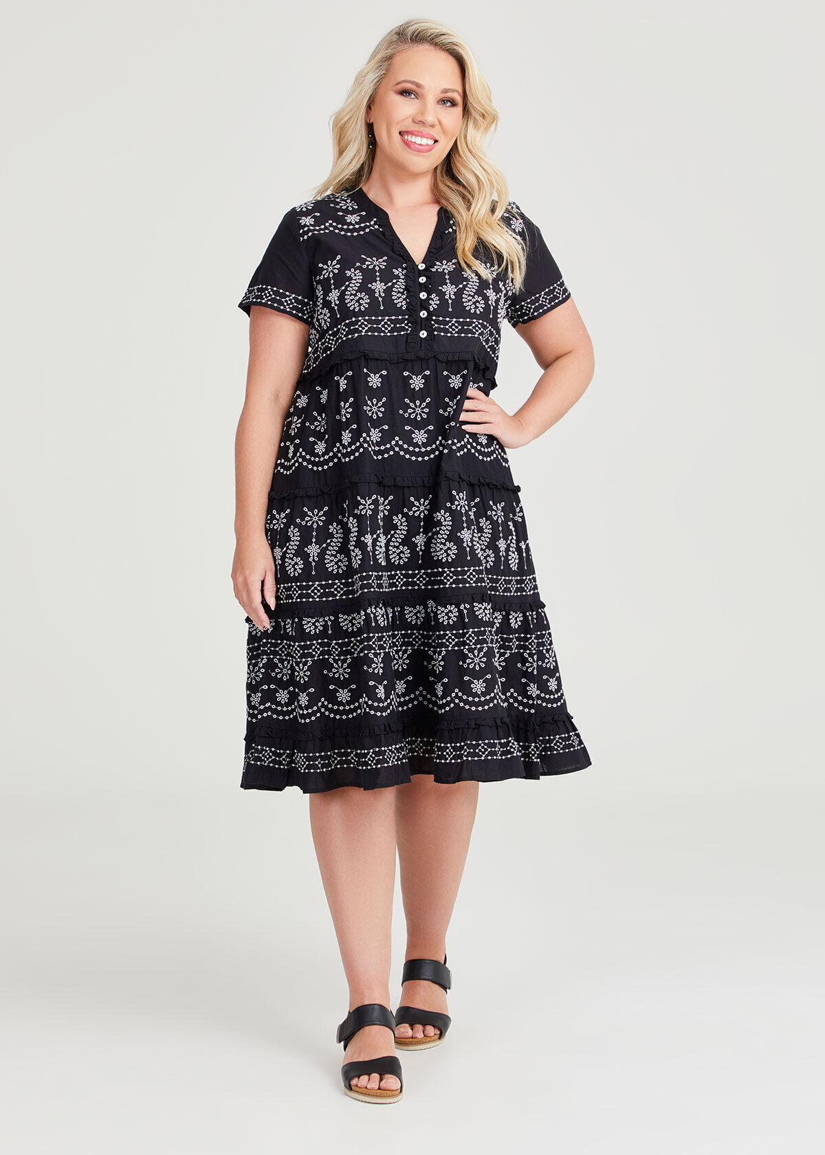 Plus size white embroidered store dress
