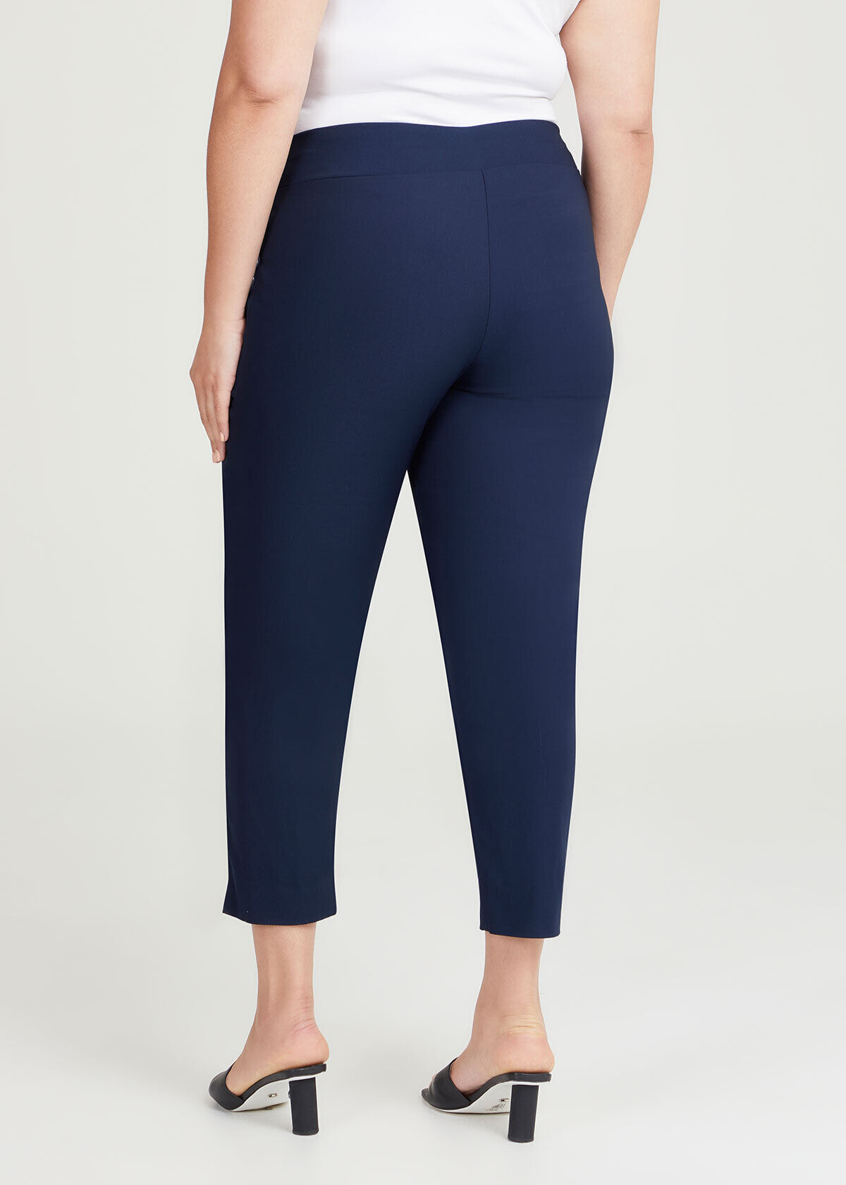 Plus Size Patch Pocket High Rise Wide Leg Pant | maurices