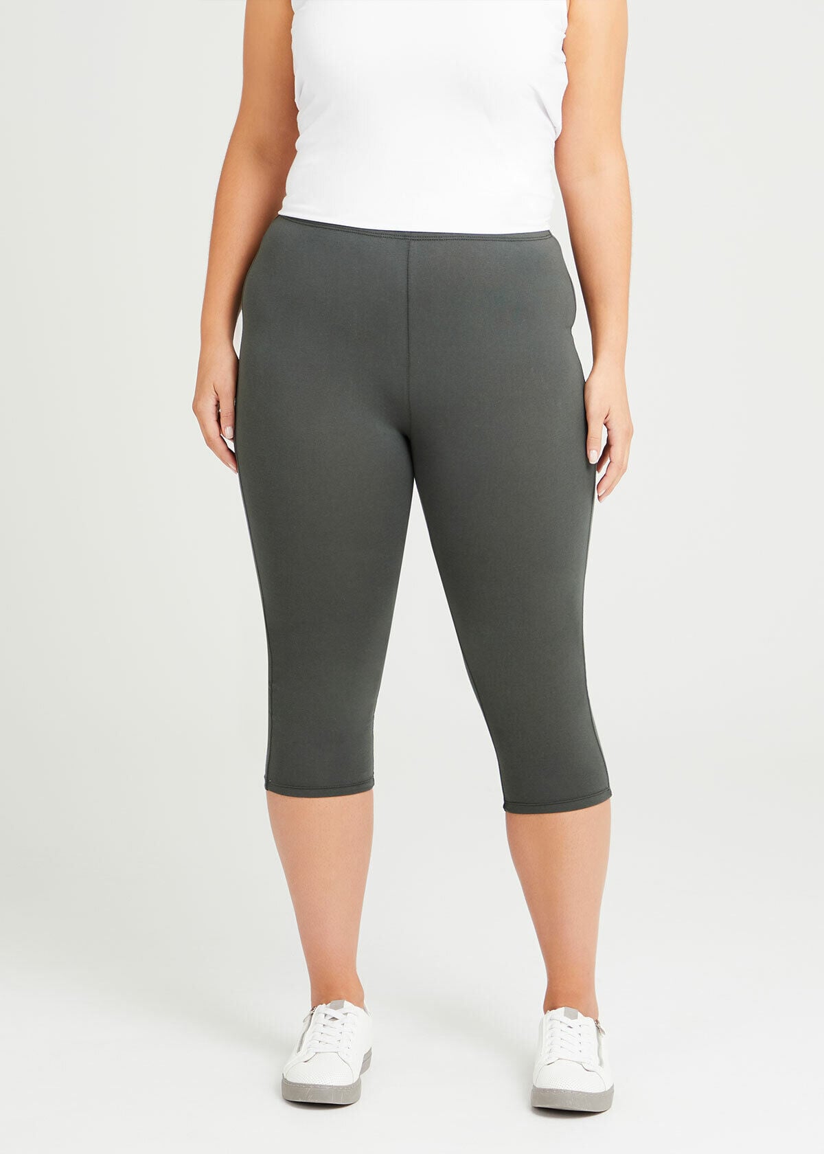 Organic Cotton Crop Legging in Green in 