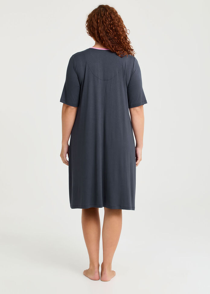 Shop Plus Size Peanuts Sleepy Nightie, Black | Taking Shape NZ
