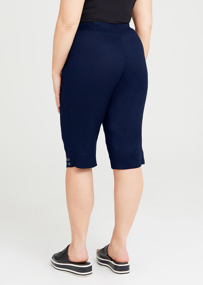 Shop Plus Size Linen Stretch Taylia Short in Black Taking Shape AU