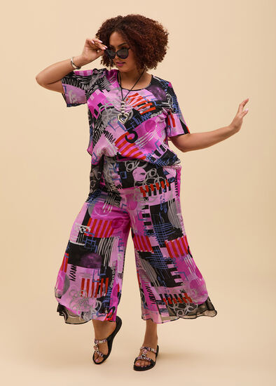 Plus Size Reversible Travel Outfit
