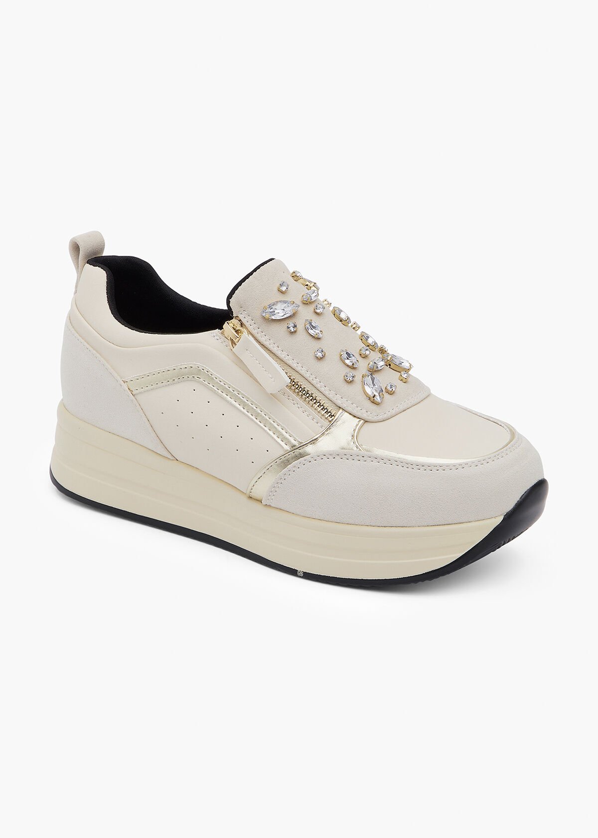 Outlet sneakers usa 2025