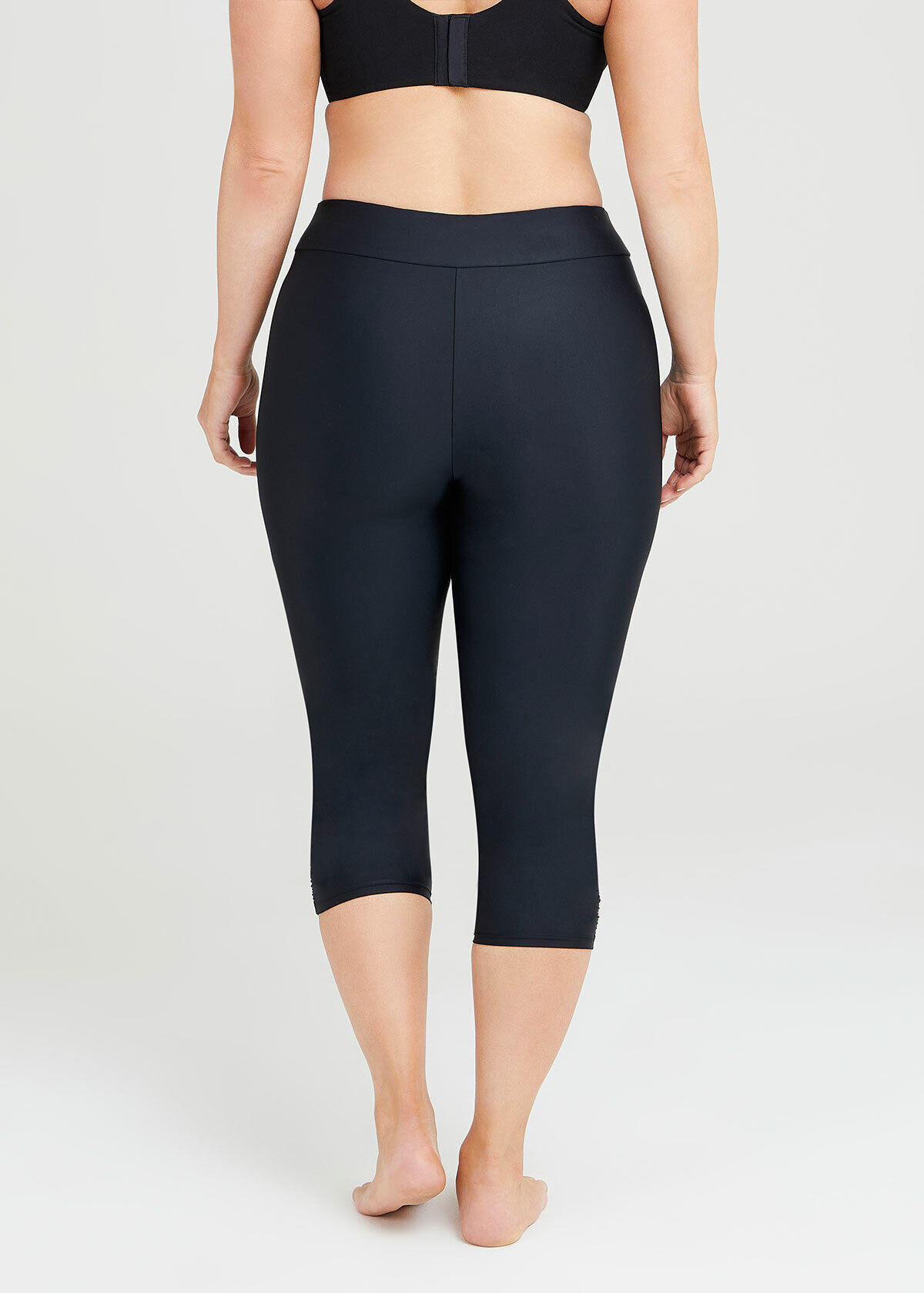 Ruched sales capri leggings