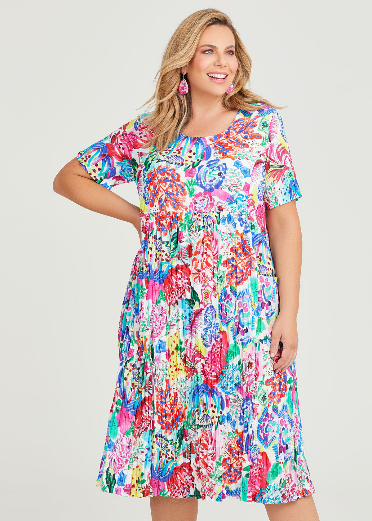 Shop Plus Size Cotton Watercolour Floral Dress in Multi Sizes 12