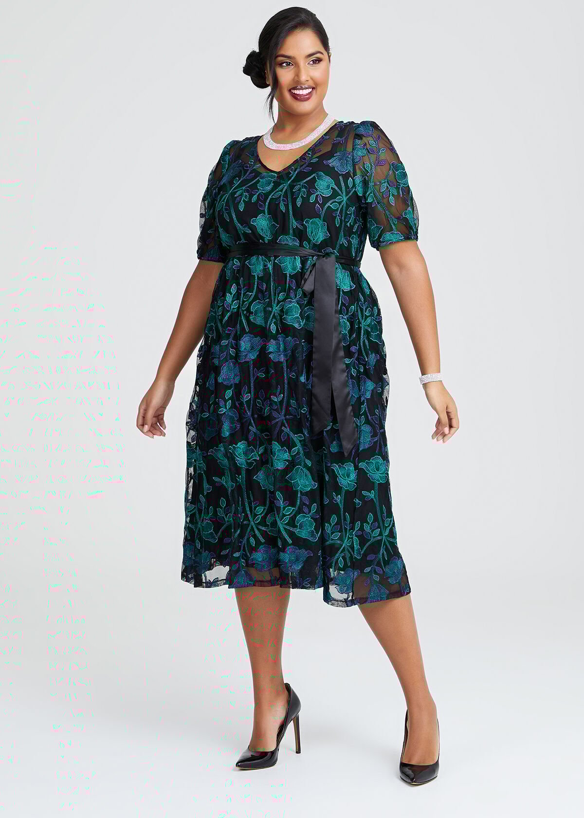 Plus size floral embroidered dress cheap