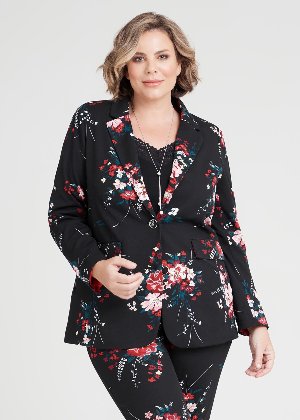 Plus Size Pant Suits For Curvy Women 