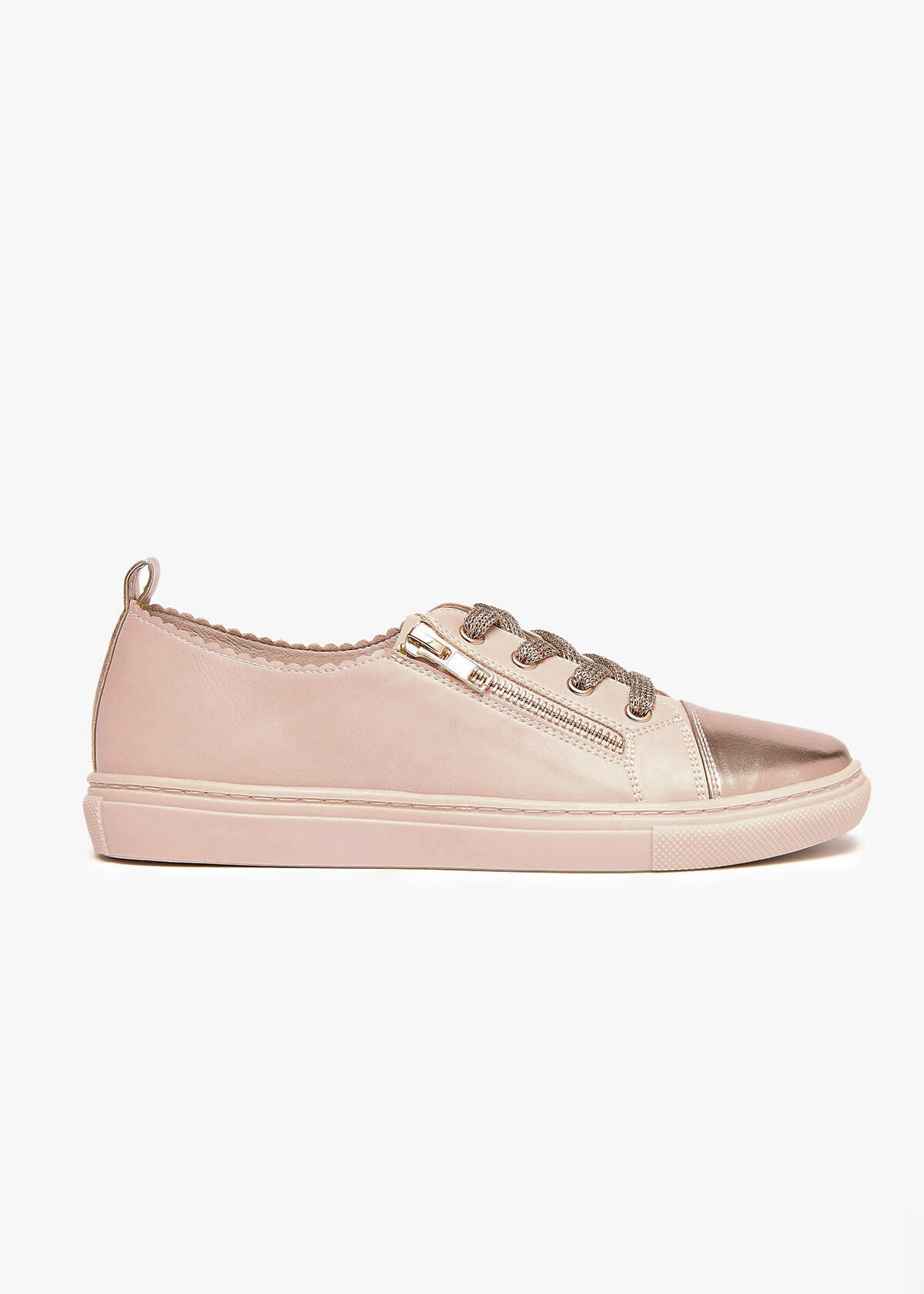Leah casual best sale sneaker