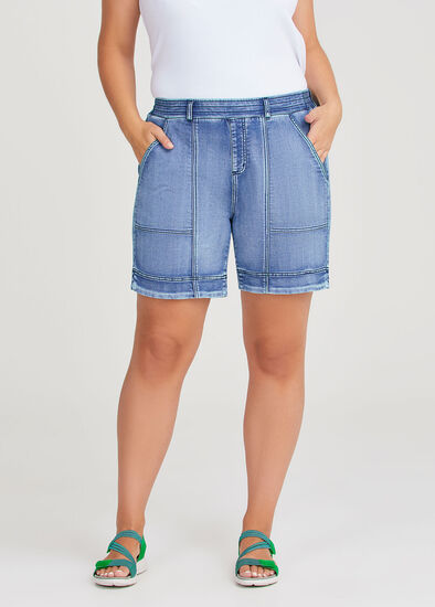 I'm a plus size fashion stylist - the best denim shorts, tops & dresses for  summer, regardless of your apron tum