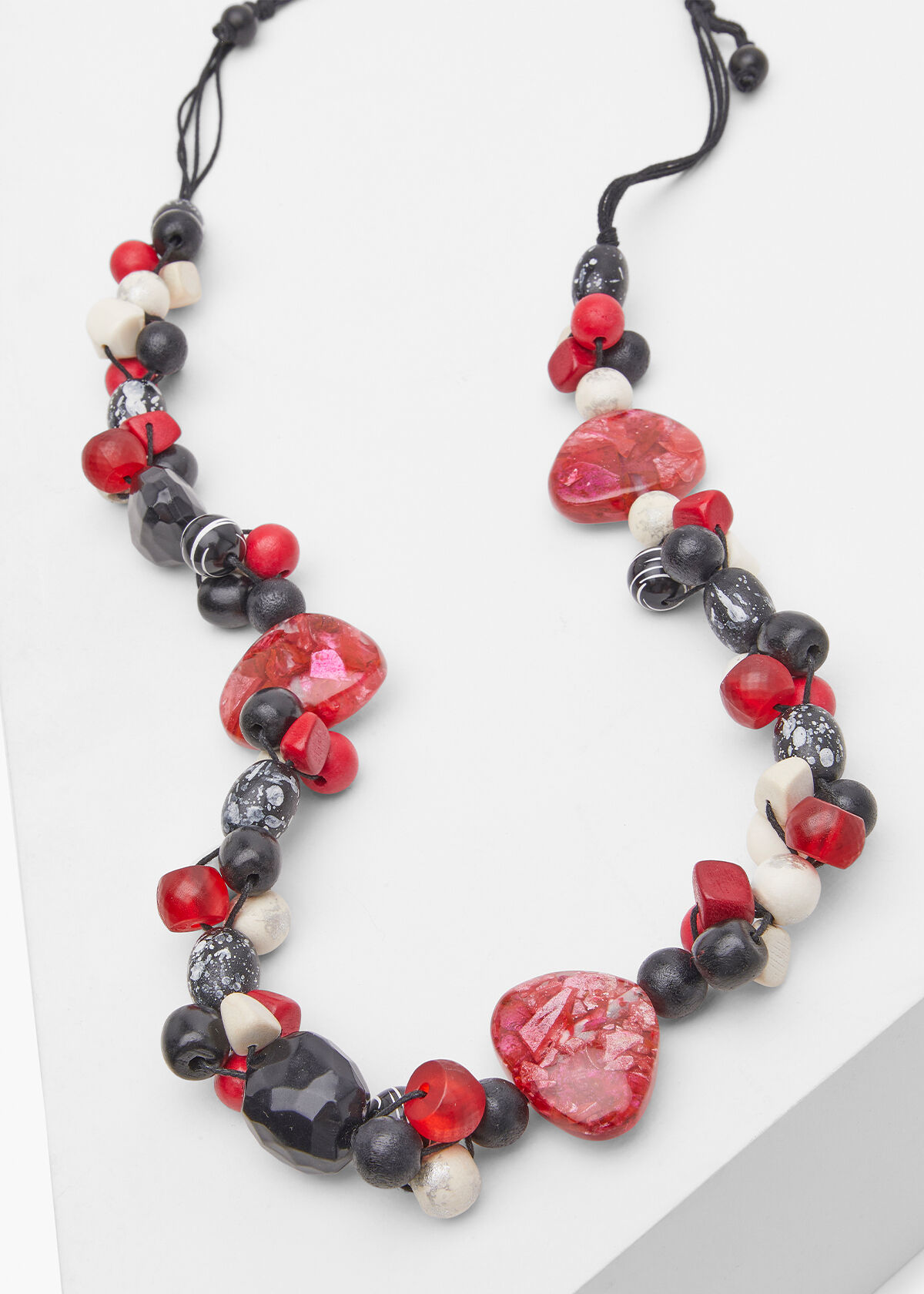 Red and black shop necklace