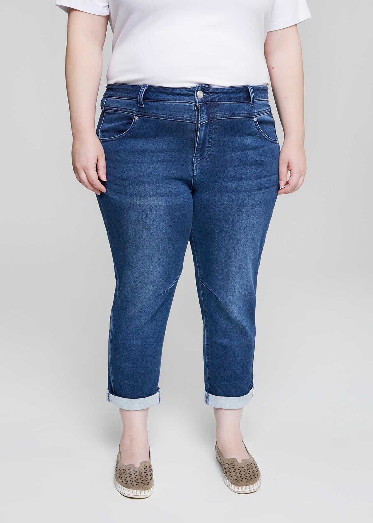 Women's Plus Size Petite Jeans | Taking 