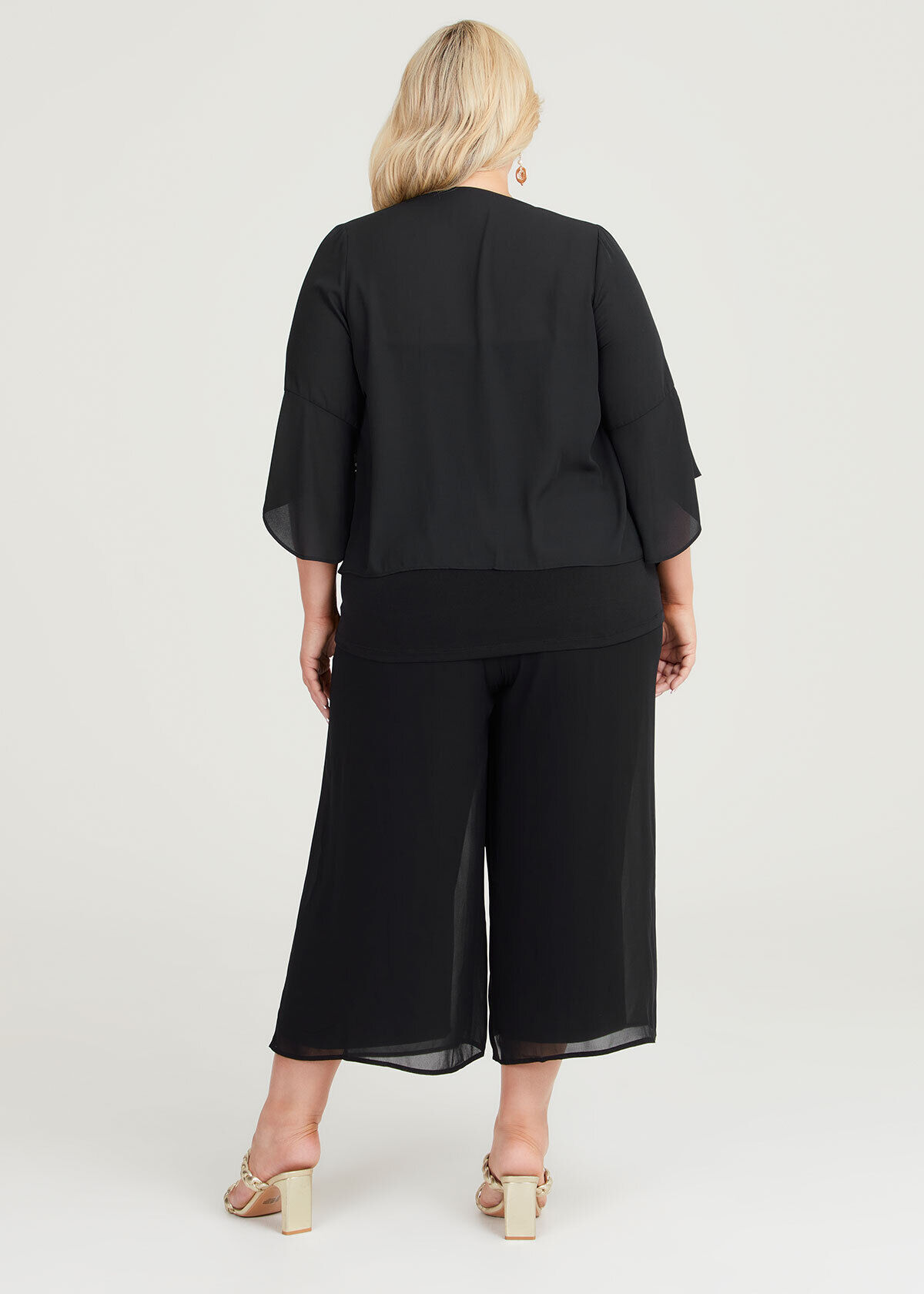 Short shrugs hot sale