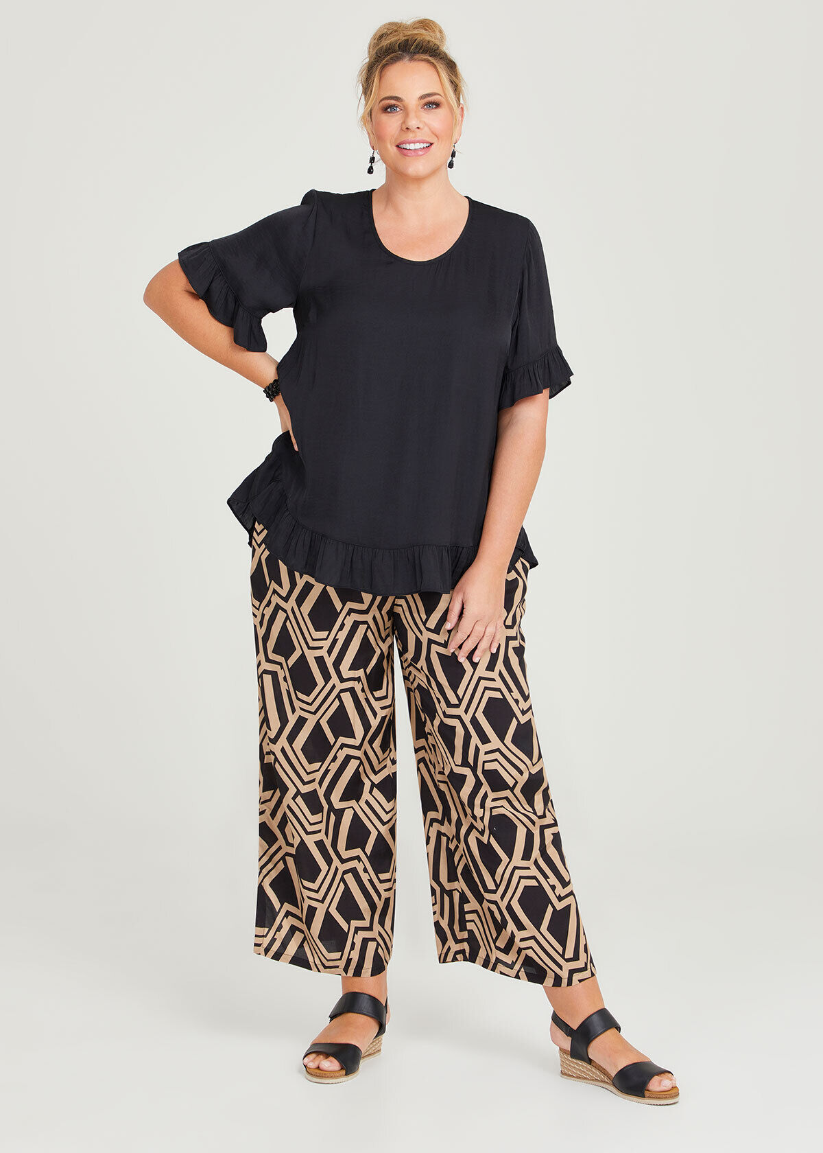 Plus size cheap ruffle hem pants