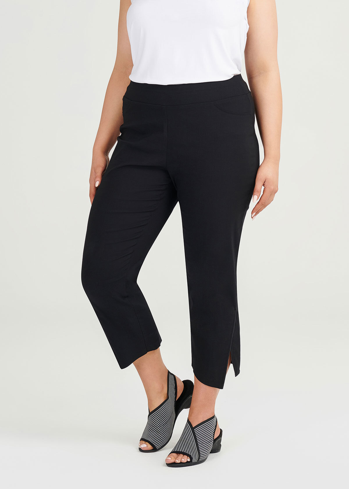 Black cropped capri pants store