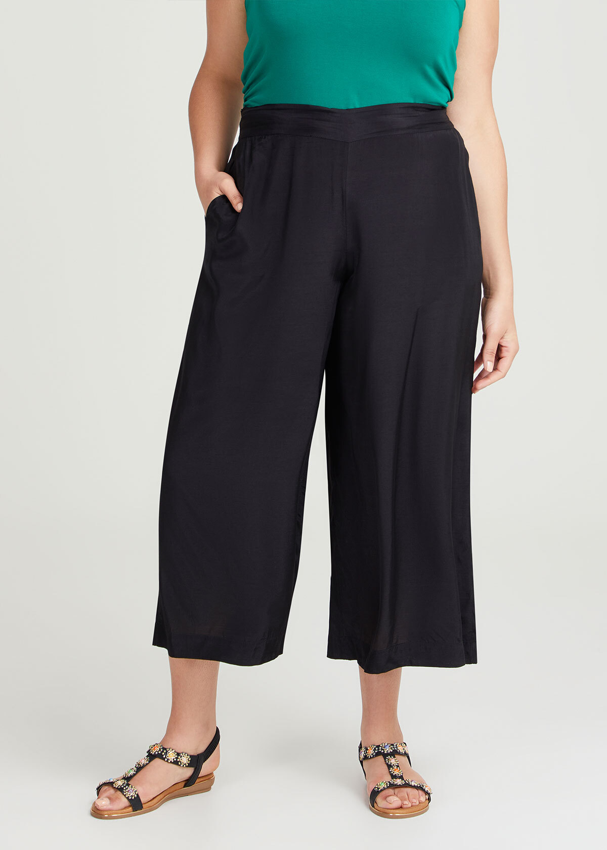 Shop Plus Size Natural Willow Pant in Black | Taking Shape AU