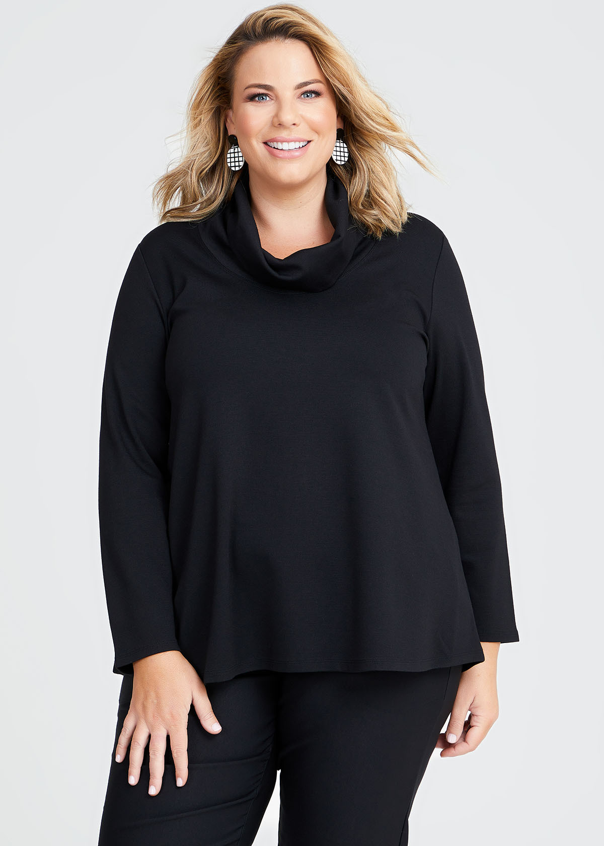 Essence Top - Black main image 0