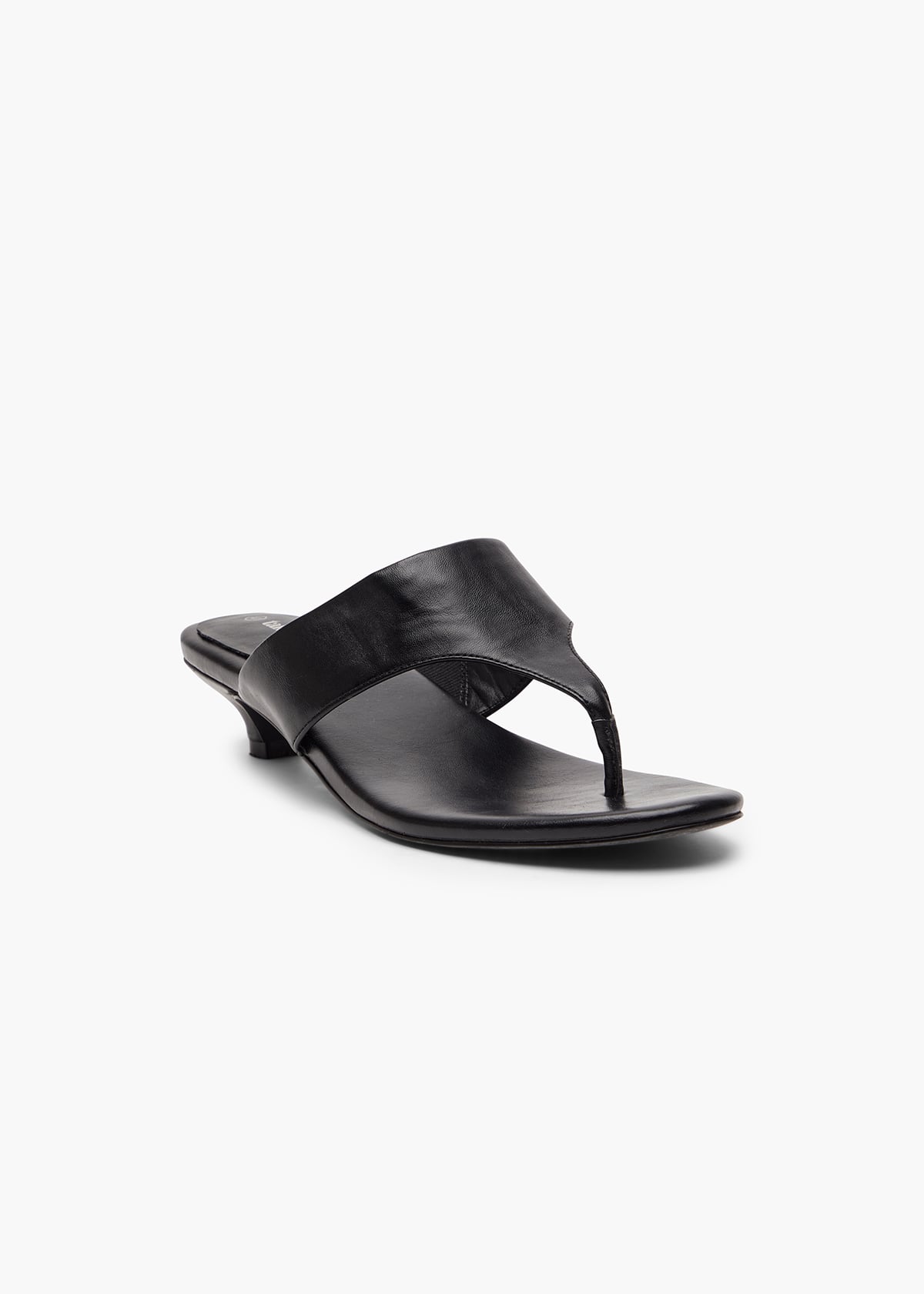 Toe Post Kitten Heel