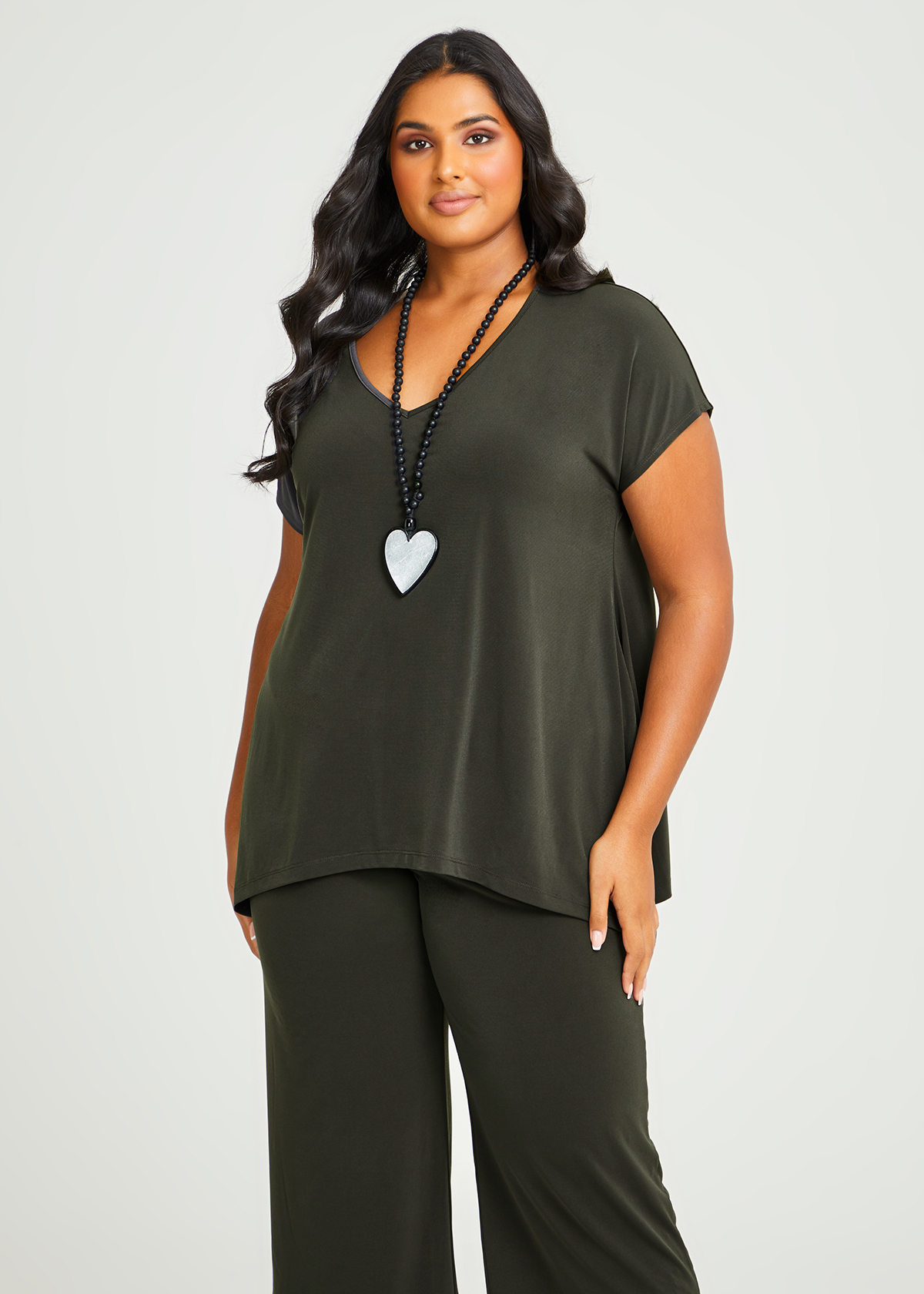 Shop Plus Size The Brooke Tunic in Black | Sizes 12-30 | Taking Shape NZ